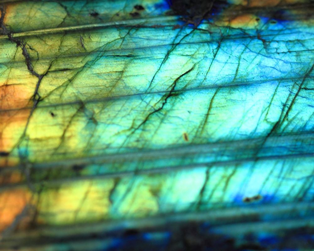 Labradorite aux reflets bleus