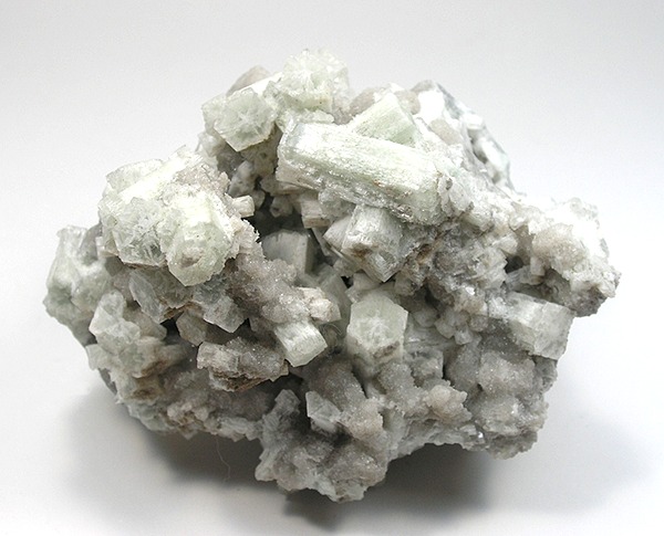 Aragonite orange-brun en agrégat rayonnant